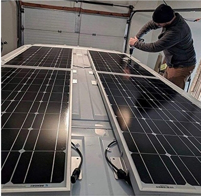 RVエネルギーシステム機能に太陽光パネルを設置するためのアルミZブレーケット